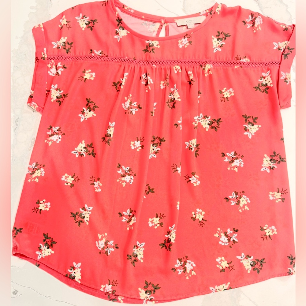 LOFT- Women’s Size L Short Sleeve Casual/Dressy Floral Blouse